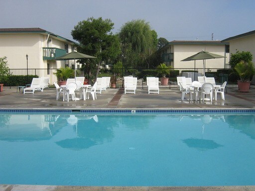 Foto principal - 6100 Edinger Ave