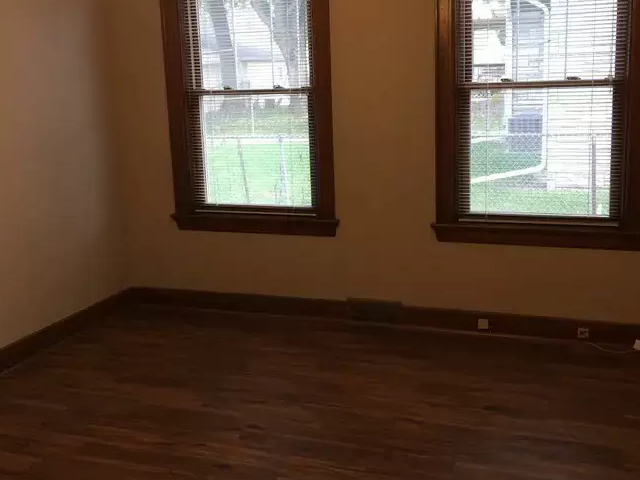 Foto del edificio - 2128 Bellevue Ave