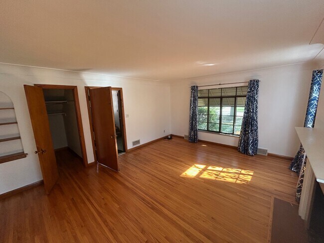 Building Photo - 2677 Powhattan Pky