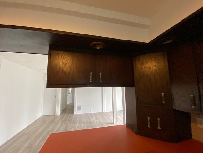 Building Photo - 1114 Mifflin St