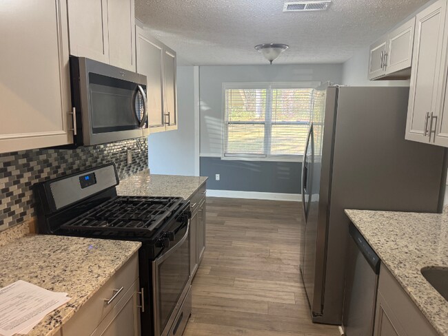 Foto del edificio - 530 Bell Rd SE