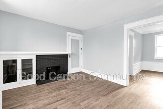 Building Photo - 2809 Main St