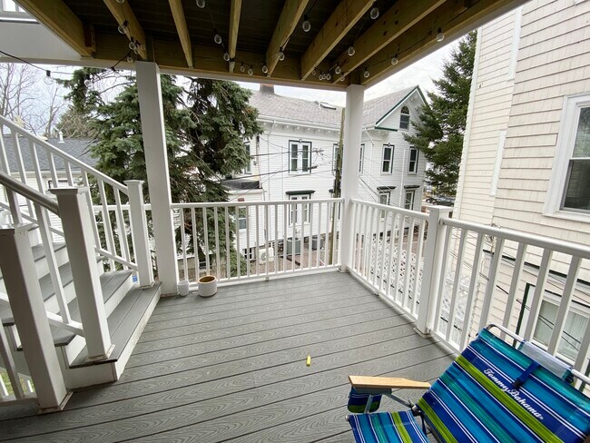 Building Photo - 2 Romsey St