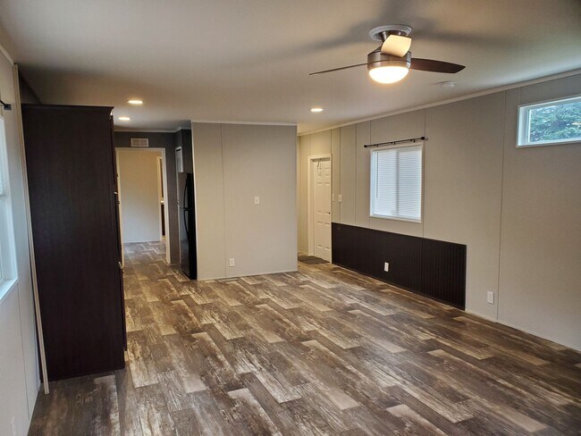 Foto del edificio - Brand new build 3 bedroom 2 bath modular h...