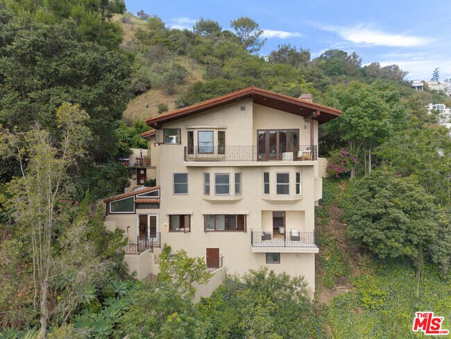 Foto del edificio - 10160 Cielo Dr