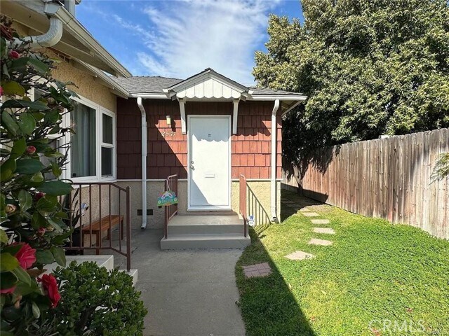 Primary Photo - 2571 N Brighton St