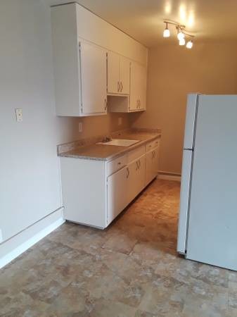 Building Photo - 5500 Foothill Garden Ct