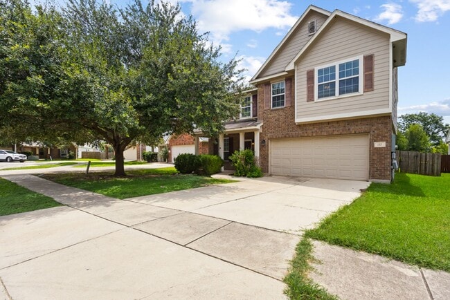 Building Photo - 157 Carmel Dr