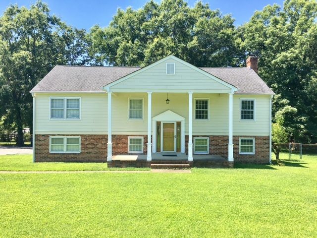 Primary Photo - 10601 Gayton Rd