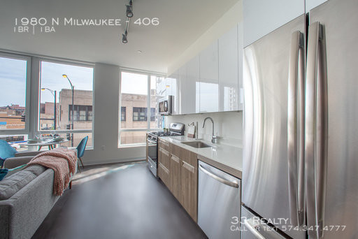 Building Photo - AM1980 - Luxury One Bedroom