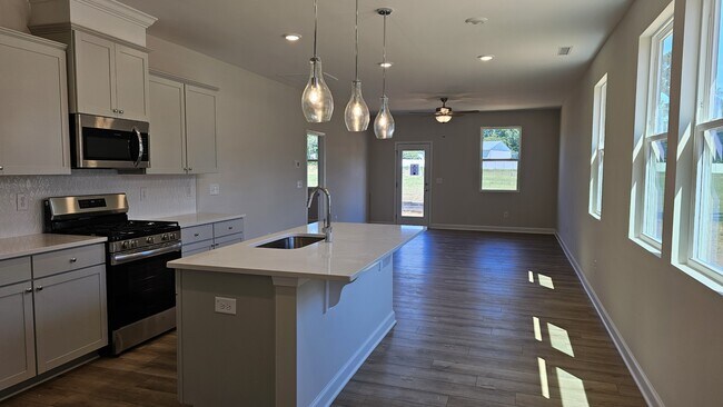 Foto del edificio - 108 Fairwinds Dr
