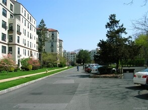 Building Photo - 1273 North Ave