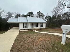 Building Photo - 85 Mary Dr