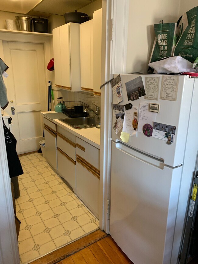 Foto del edificio - 474 Commonwealth Ave