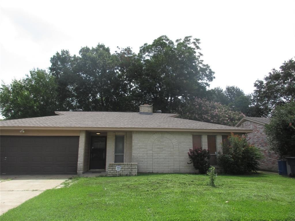 9718 Shady Tree Ln, Houston, TX 77086 House for Rent in