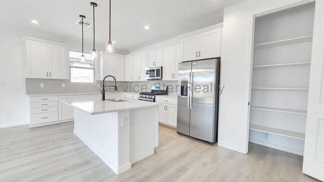 Foto del edificio - 5029 W Roundhouse Rd