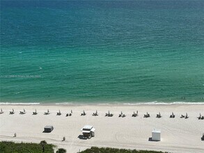 Building Photo - 6039 Collins Ave