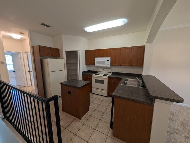 Foto del edificio - 2218 Portofino Pl