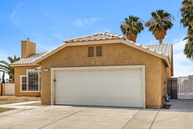 Building Photo - 5775 Canyon Oak Cir
