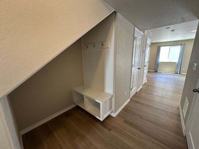 Foto del edificio - Modern Living in Skyview Village