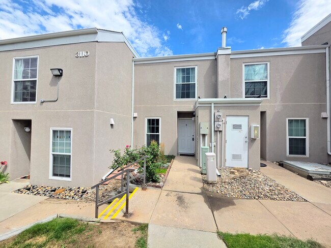 Building Photo - 3110 Van Teylingen Dr