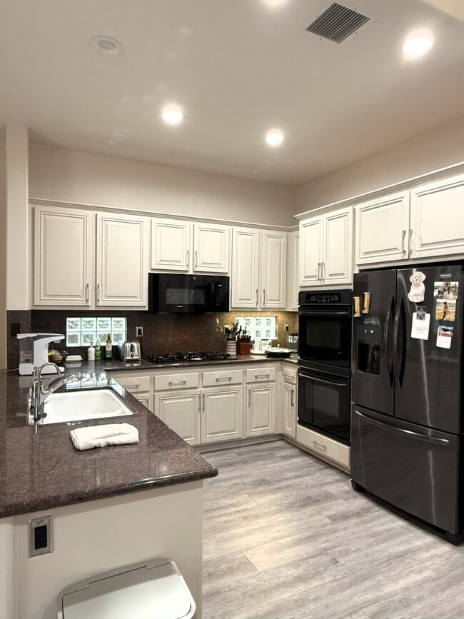 Building Photo - 1363 Del Verde Ct