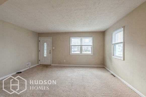 Building Photo - 304 W Van Buren Ave