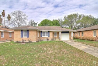 Building Photo - 4021 Markins Dr