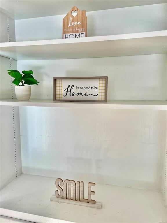 Foto del edificio - 1755 COURT St