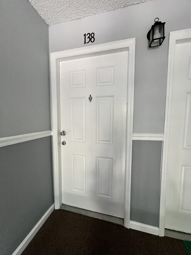 Foto del edificio - 138 Lewfield Cir