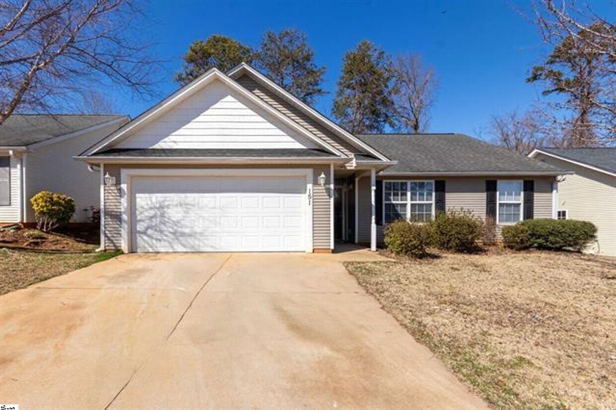 Primary Photo - 3 Bed, 2 Bath Home Available in Spartanburg