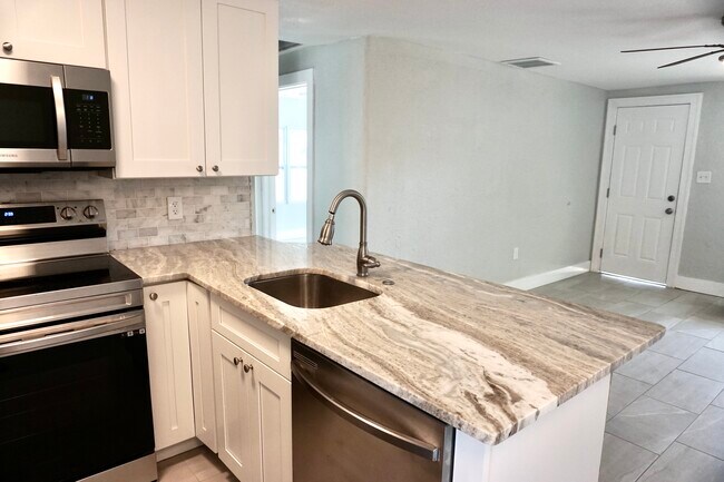 Building Photo - 506 Engman St