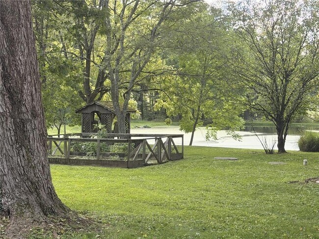 Foto del edificio - 7790 Tumblebrook Rd