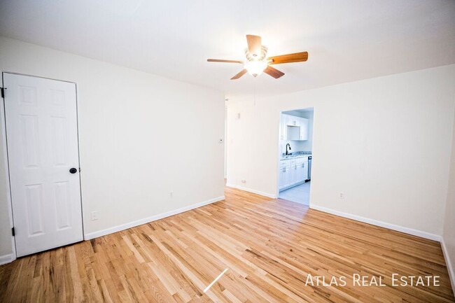 Building Photo - NEWLY RENOVATED - Beautiful 2bed, 1bath in...