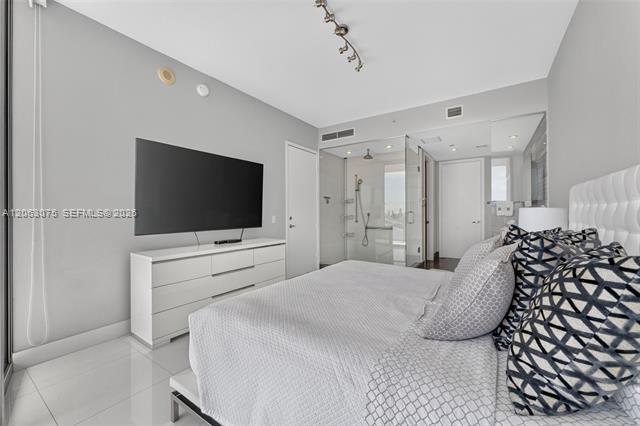 Foto del edificio - 1100 Biscayne Blvd