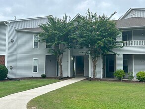 Building Photo - 4140 Breezewood Dr