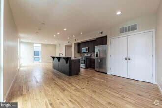 Building Photo - 1317 Frankford Ave