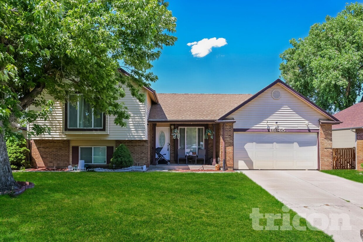 Primary Photo - 18965 E 47th Ave