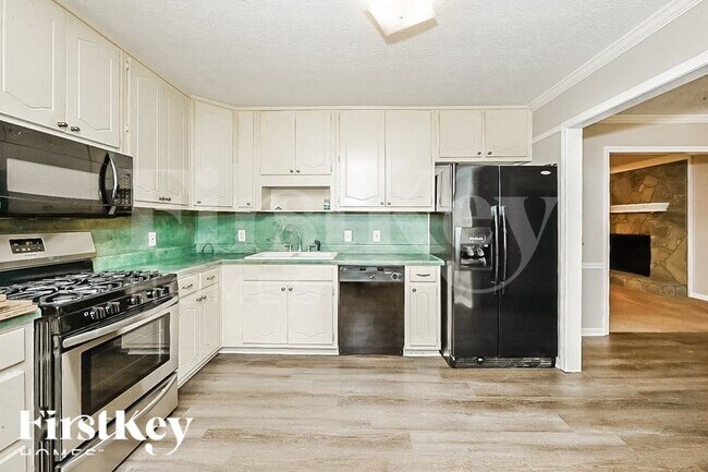 Foto del edificio - 210 Sharon Acres Ct