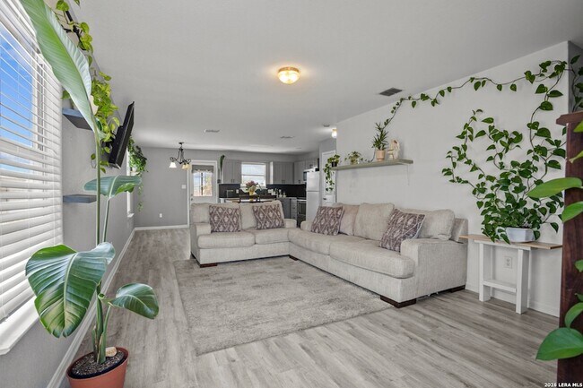 Foto del edificio - 5923 Fox Canyon