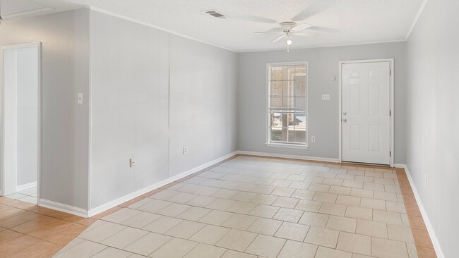 Building Photo - 2 Bedroom Condo in St Francisville