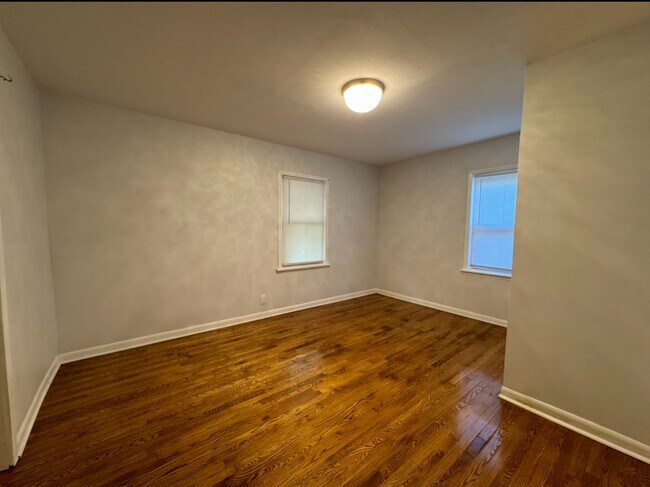 Building Photo - 7921 Lotus Ave