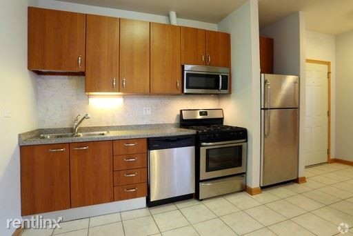 Foto del edificio - 2032 W Division St