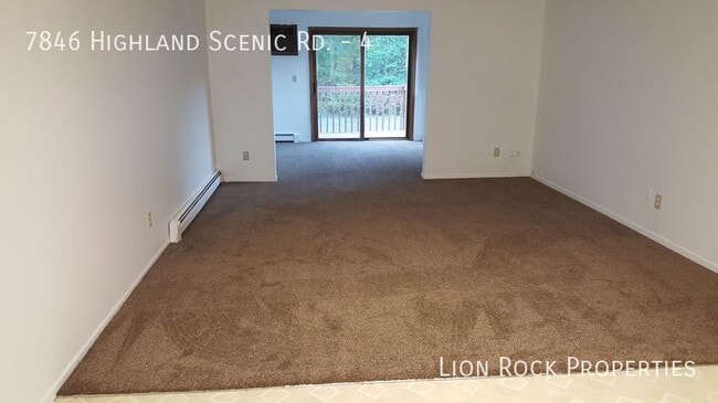 Foto del edificio - 7846 Highland Scenic Dr