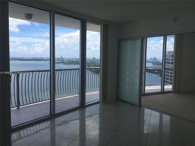 Foto del edificio - 1750 N Bayshore Dr