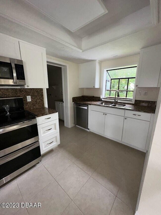 Foto del edificio - 103 S Brooks Ave