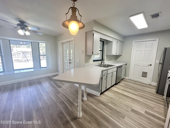 Building Photo - 4140 Delespine Rd