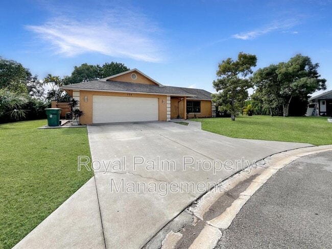 Building Photo - 108 Willow Creek Ln