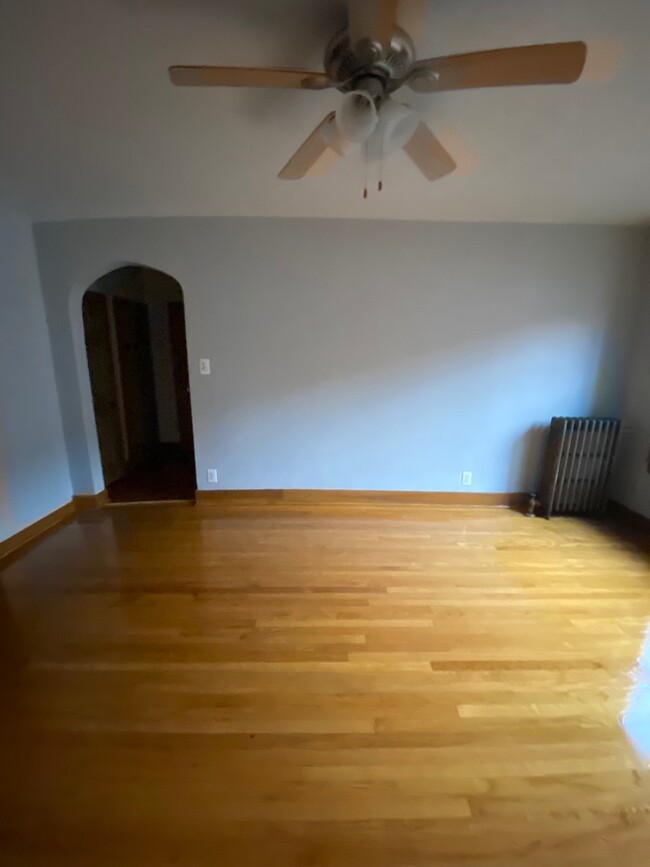 Foto del edificio - 5039 N Springfield Ave