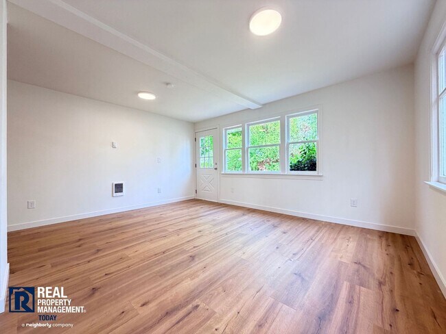 Foto del edificio - 516 N K St